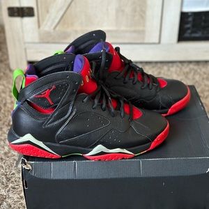 AIR JORDAN 7 RETRO